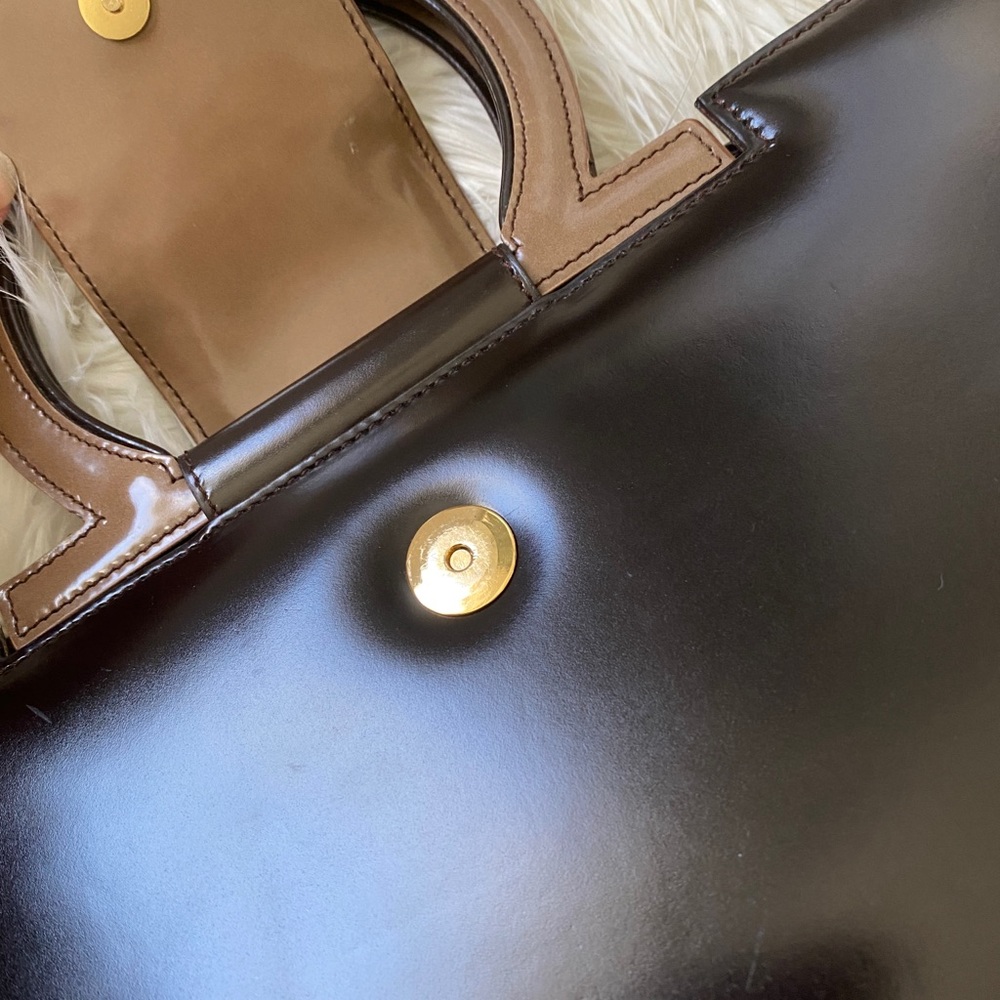 FERRAGAMO Vintage Logo Handle Purse - Picture 17 of 17